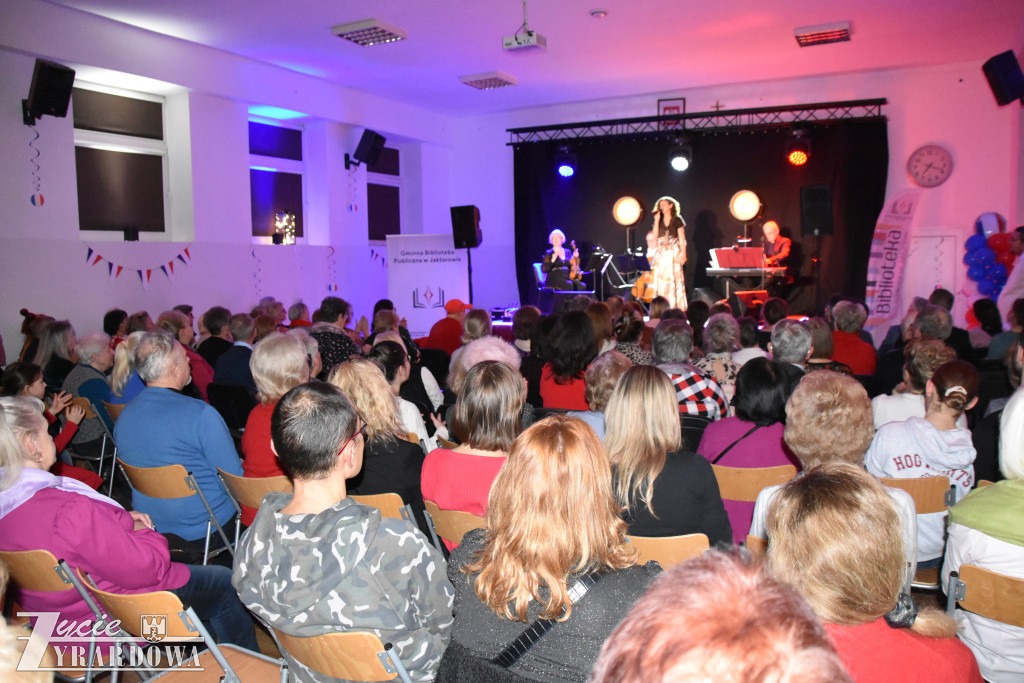 Jaktorów „Walentynki” w rytmie paryskich ulic