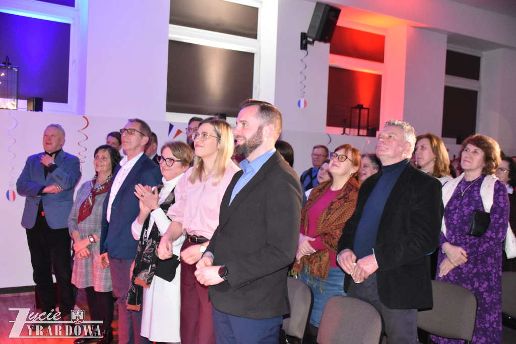 Jaktorów „Walentynki” w rytmie paryskich ulic