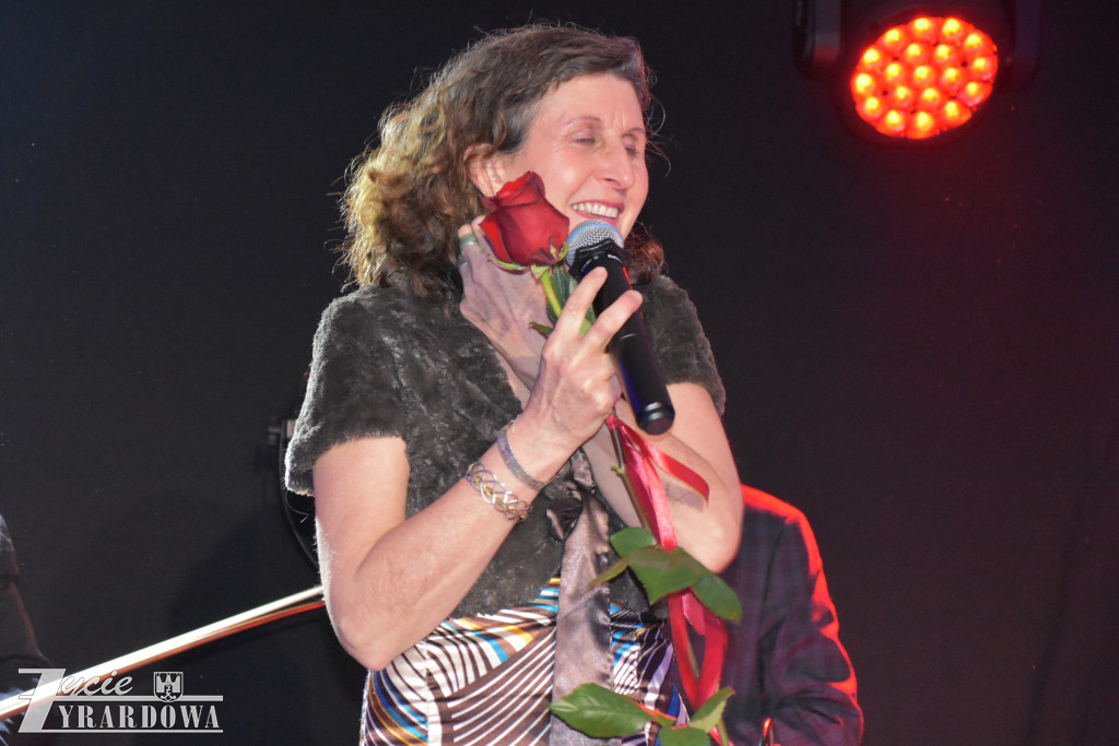 Jaktorów „Walentynki” w rytmie paryskich ulic