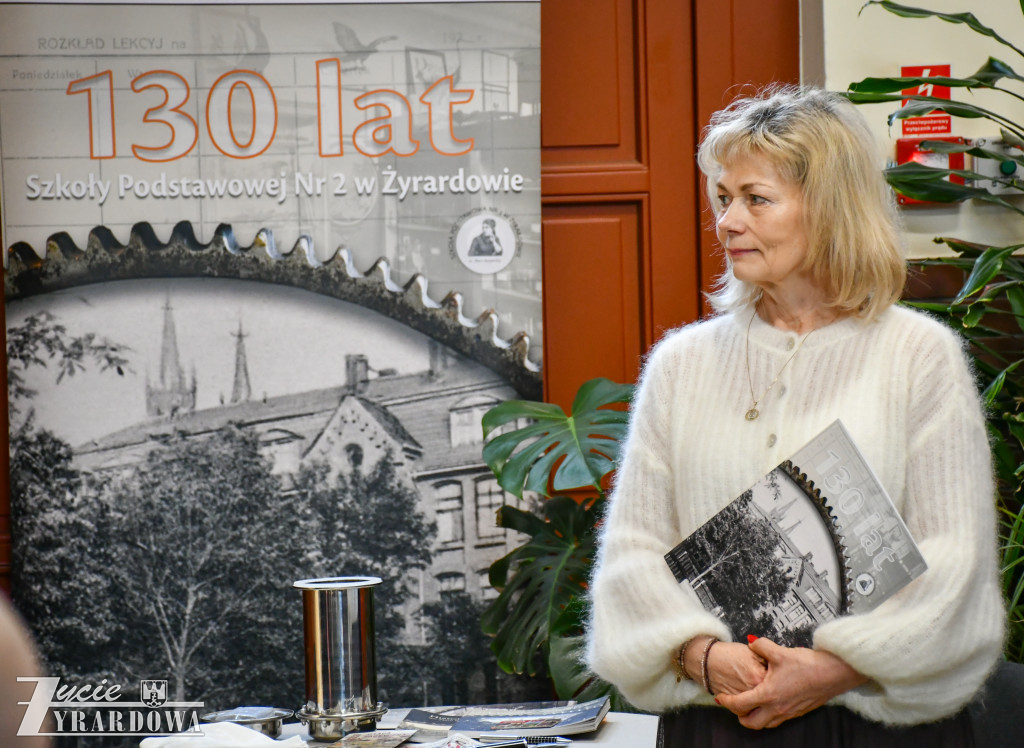 Między cegłami sprzed 130 lat