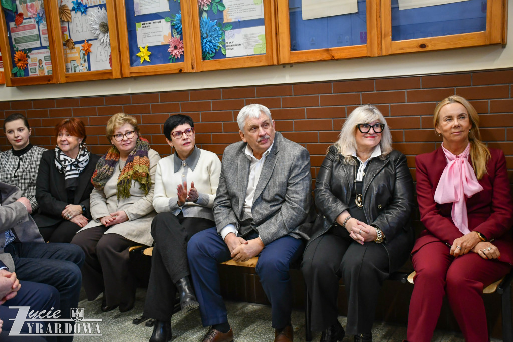 Między cegłami sprzed 130 lat