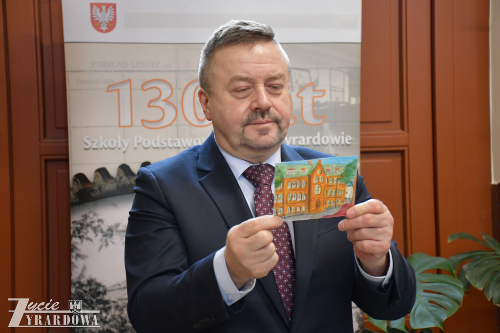 Między cegłami sprzed 130 lat