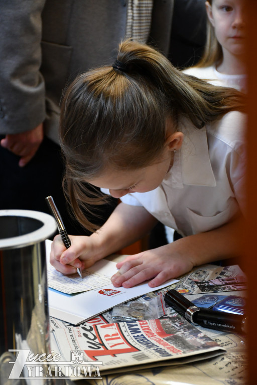 Między cegłami sprzed 130 lat