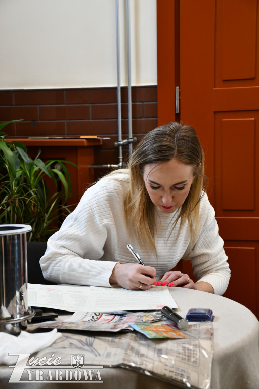 Między cegłami sprzed 130 lat