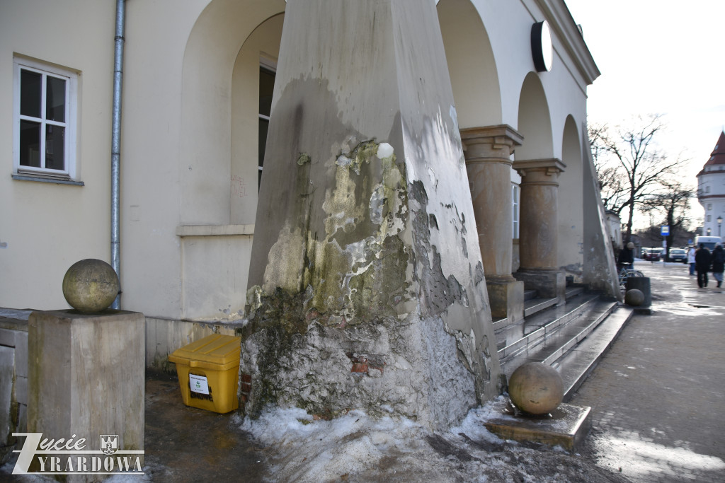 Dlaczego nie remontują dworca PKP w Żyrardowie?