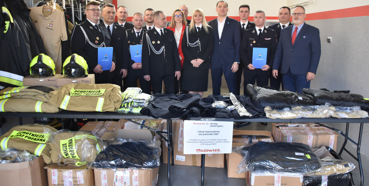 Strażacy otrzymali wyposażenie za 100 tysięcy złotych
