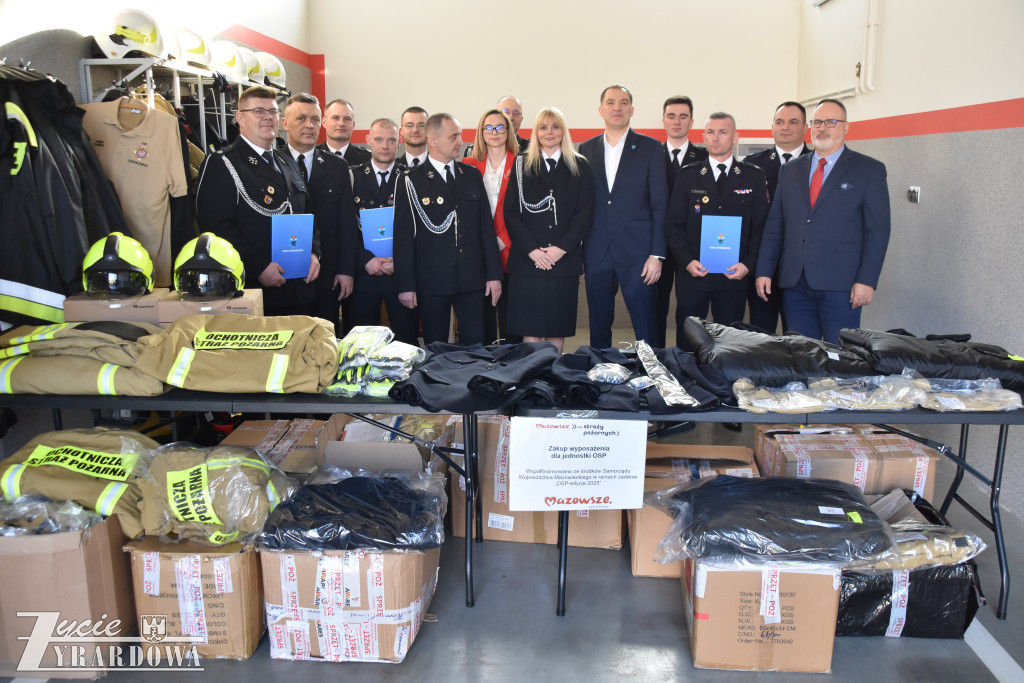 Strażacy otrzymali wyposażenie za 100 tysięcy złotych
