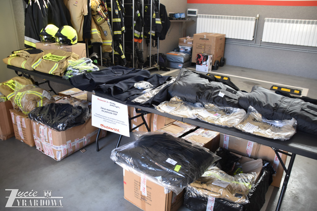 Strażacy otrzymali wyposażenie za 100 tysięcy złotych
