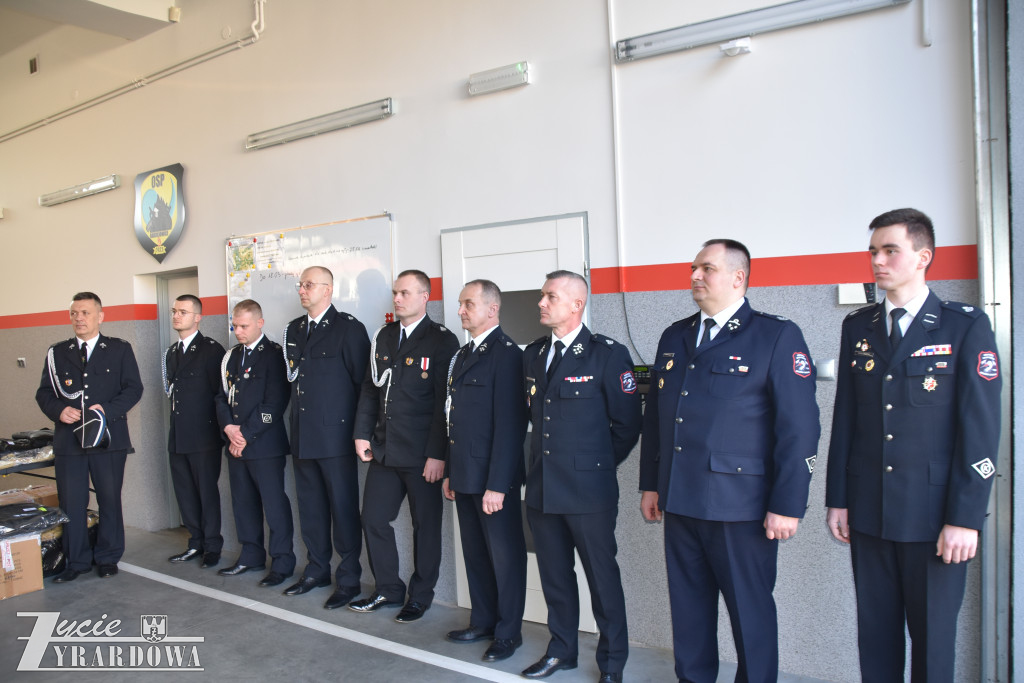 Strażacy otrzymali wyposażenie za 100 tysięcy złotych