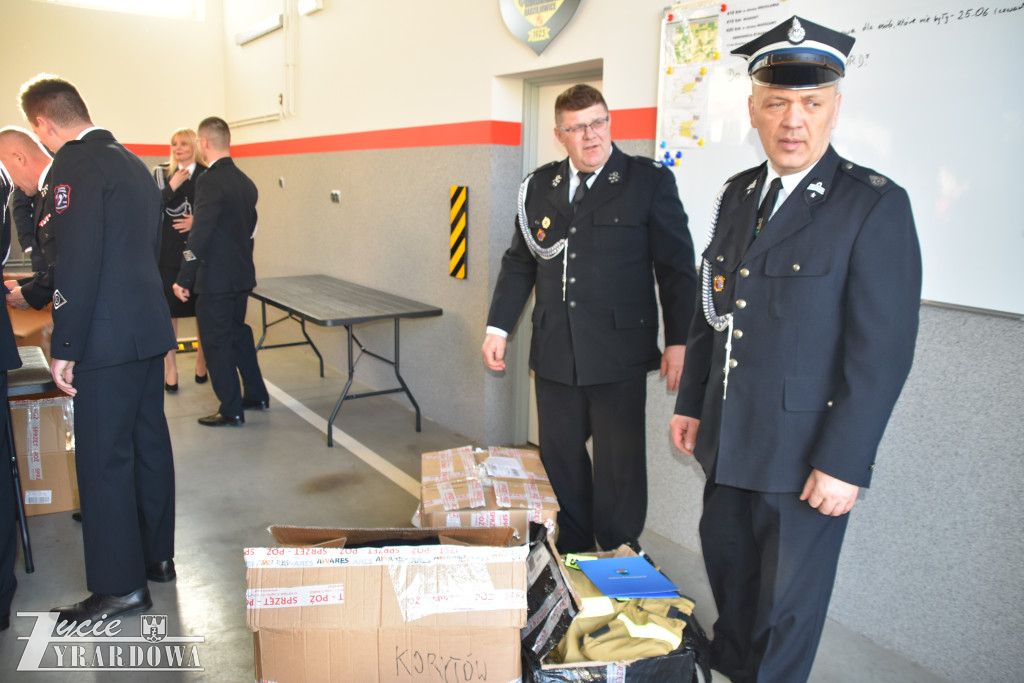 Strażacy otrzymali wyposażenie za 100 tysięcy złotych