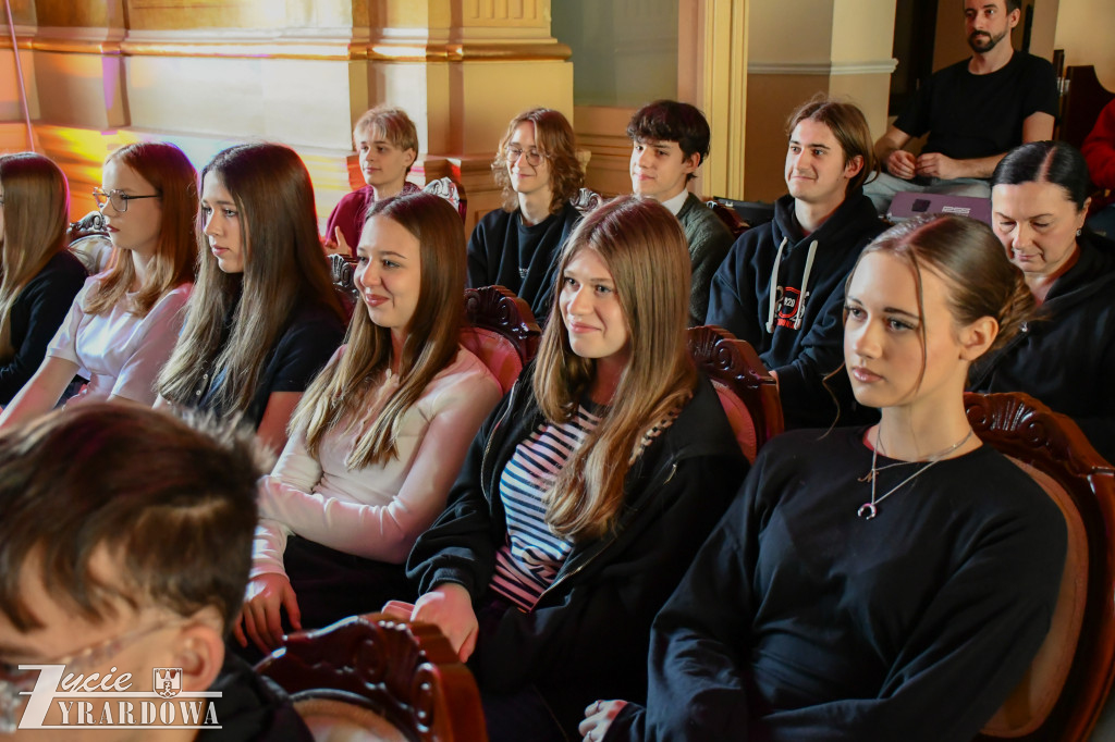 Z Anną Kamińską o uzależnieniach i Kotańskim