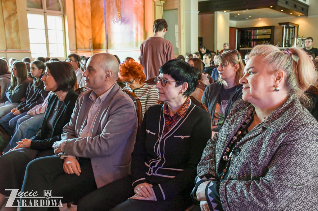 Z Anną Kamińską o uzależnieniach i Kotańskim