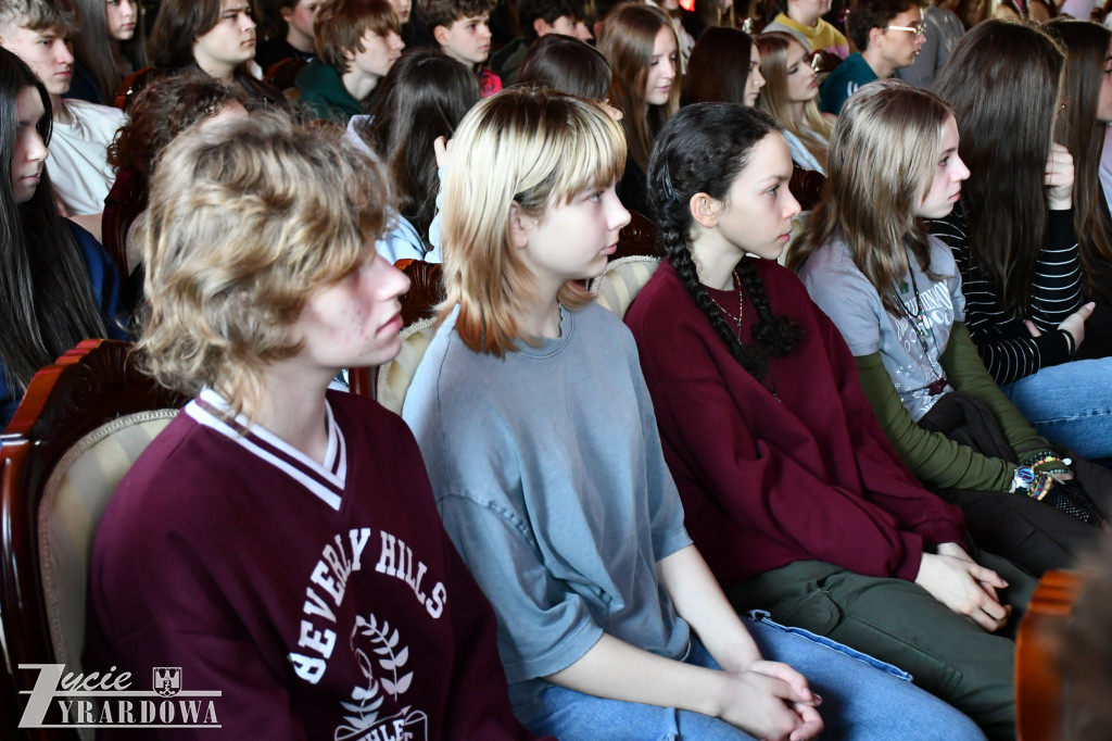 Z Anną Kamińską o uzależnieniach i Kotańskim