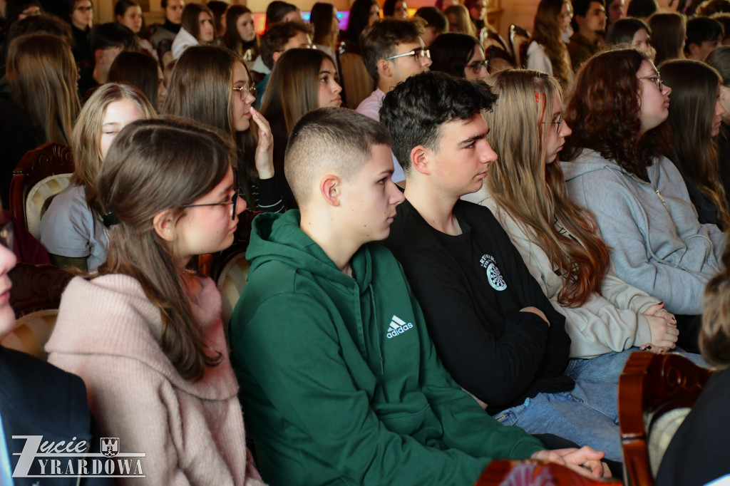 Z Anną Kamińską o uzależnieniach i Kotańskim