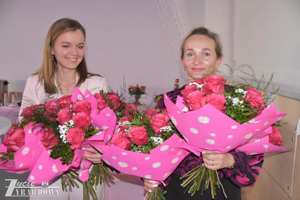 Piękny dzień z różami - pełen radości i gorących serc