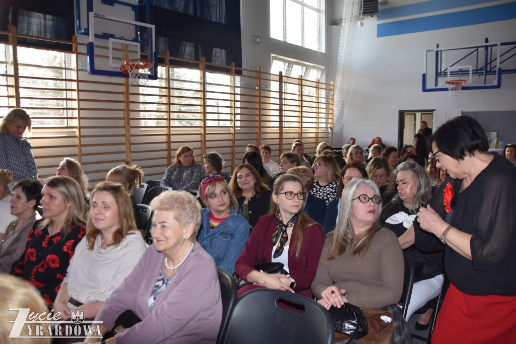 Piękny dzień z różami - pełen radości i gorących serc
