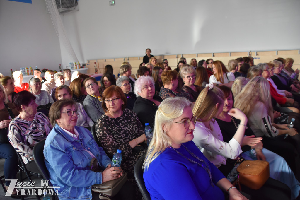 Piękny dzień z różami - pełen radości i gorących serc