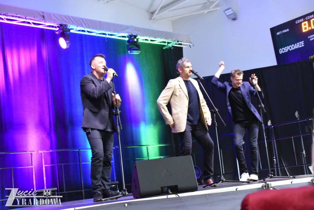 Piękny dzień z różami - pełen radości i gorących serc