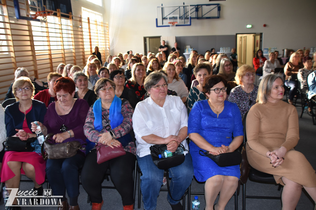 Piękny dzień z różami - pełen radości i gorących serc