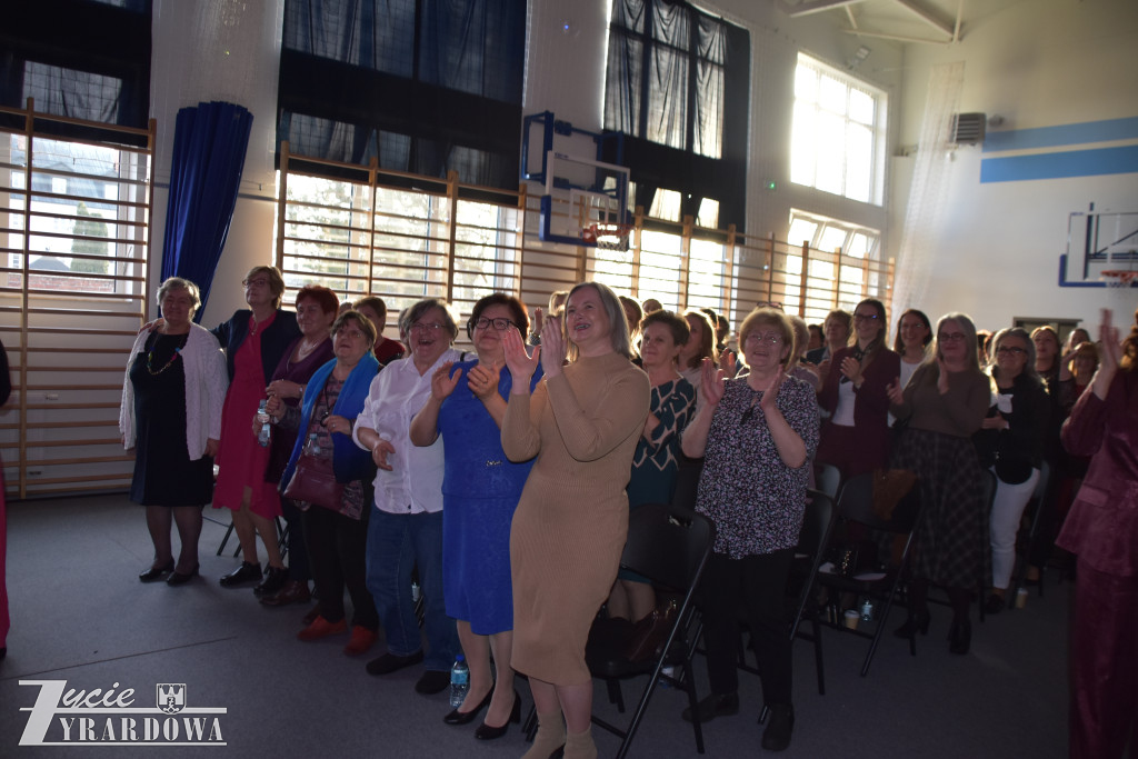 Piękny dzień z różami - pełen radości i gorących serc