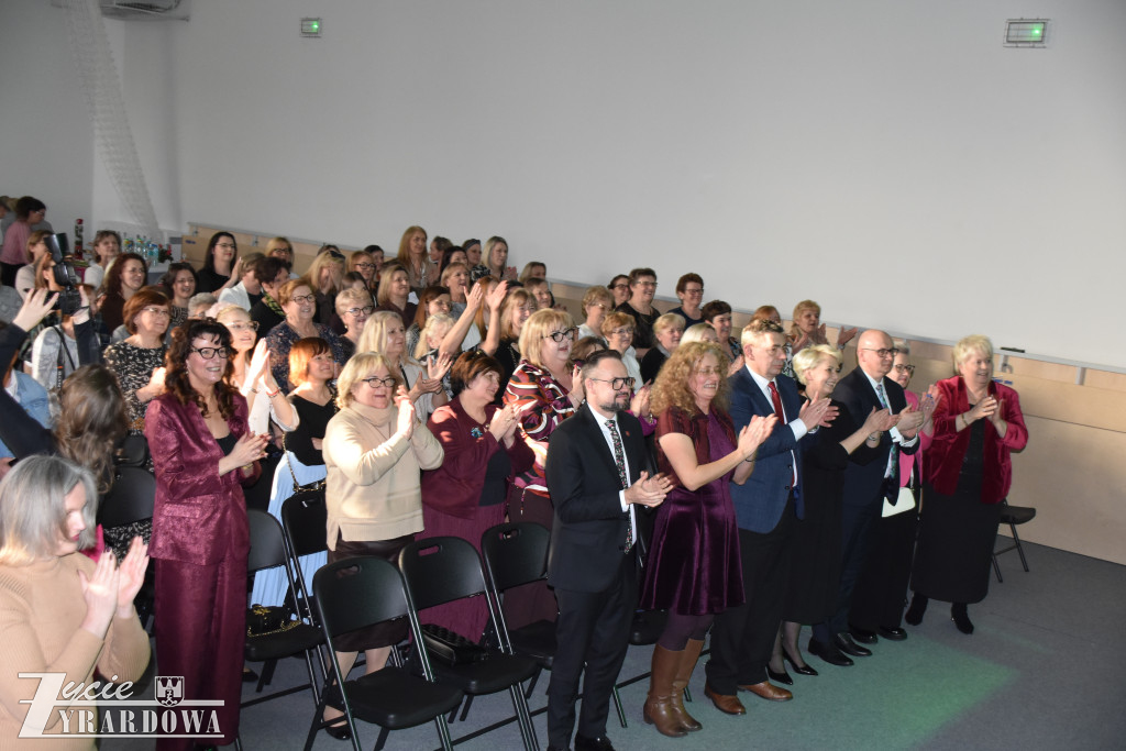 Piękny dzień z różami - pełen radości i gorących serc