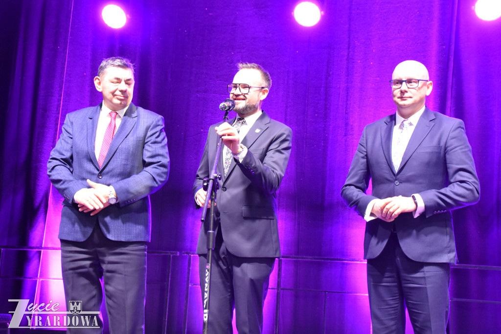 Piękny dzień z różami - pełen radości i gorących serc