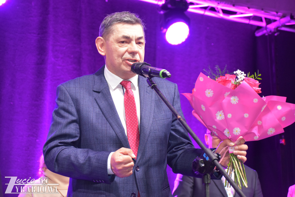 Piękny dzień z różami - pełen radości i gorących serc