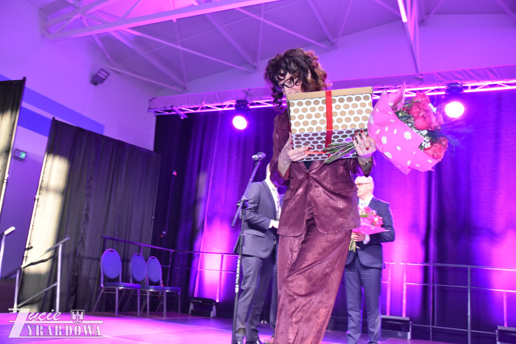 Piękny dzień z różami - pełen radości i gorących serc