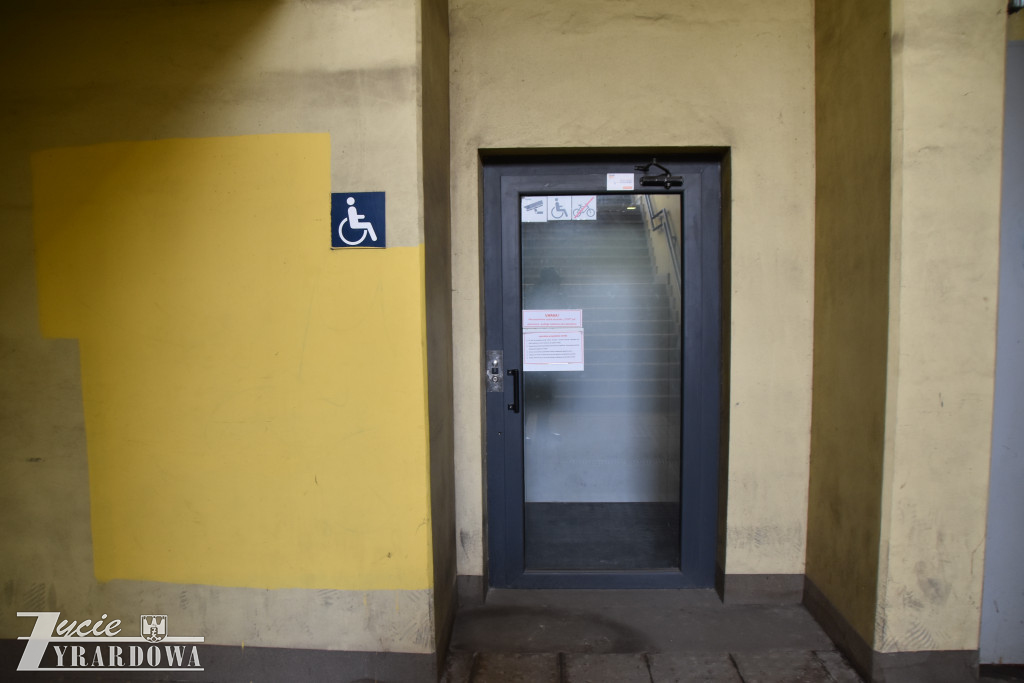 Stał się „cud” - działają windy na peronach w Żyrardowie