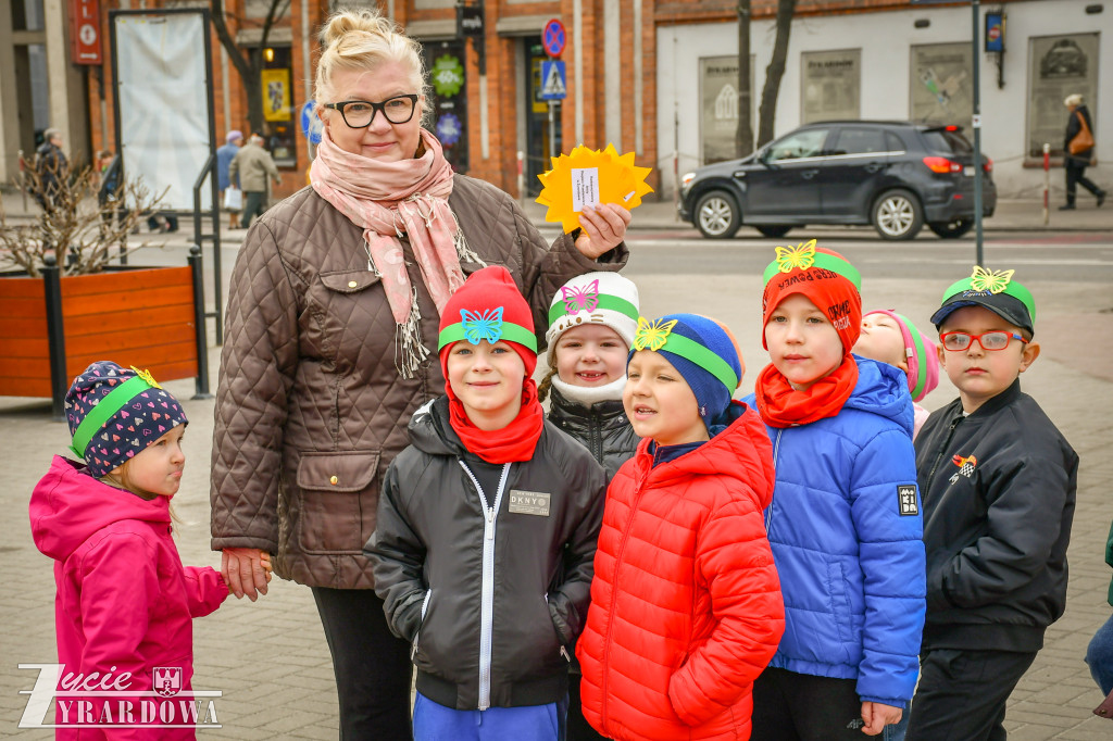 Wiosenna radość na ulicach miasta