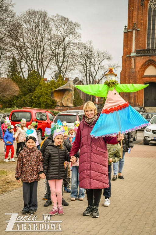 Wiosenna radość na ulicach miasta
