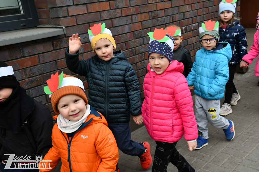 Wiosenna radość na ulicach miasta