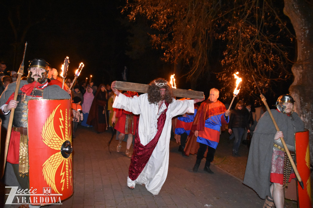 Przedstawiono żywe obraz z męki Pańskiej