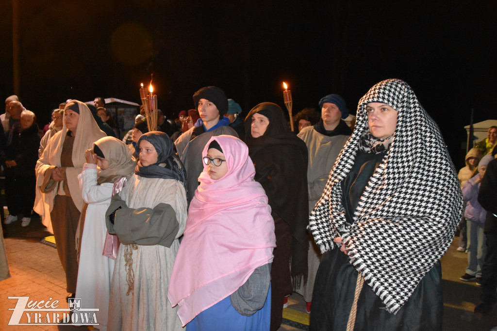 Przedstawiono żywe obraz z męki Pańskiej