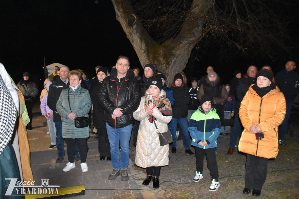 Przedstawiono żywe obraz z męki Pańskiej