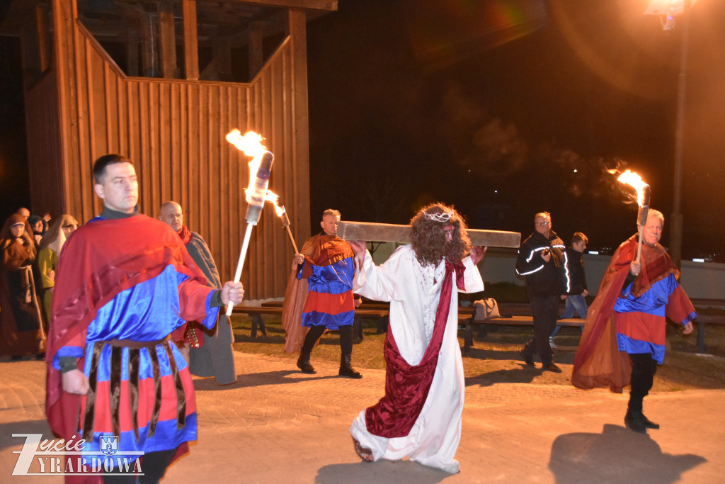 Przedstawiono żywe obraz z męki Pańskiej