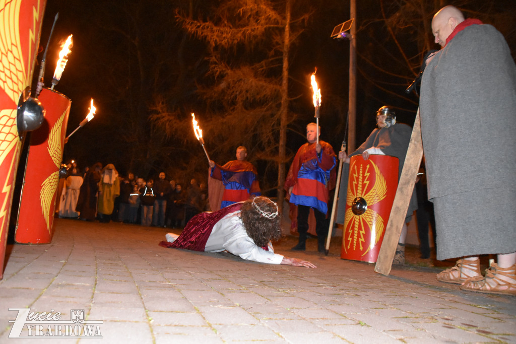 Przedstawiono żywe obraz z męki Pańskiej