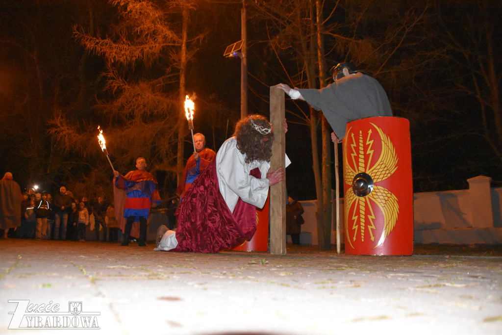 Przedstawiono żywe obraz z męki Pańskiej