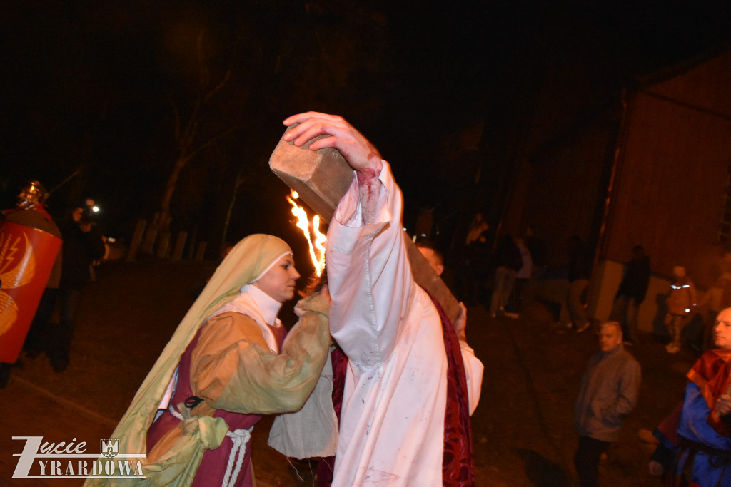 Przedstawiono żywe obraz z męki Pańskiej