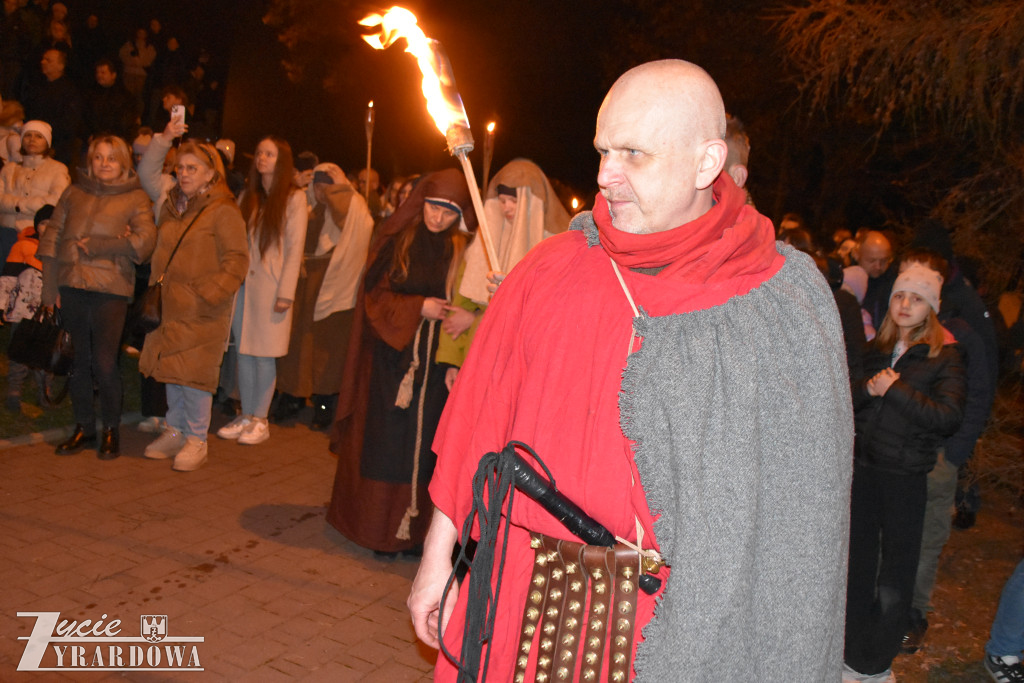 Przedstawiono żywe obraz z męki Pańskiej