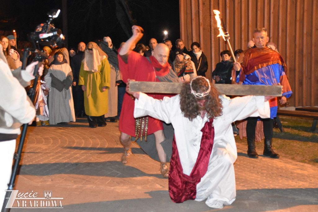 Przedstawiono żywe obraz z męki Pańskiej