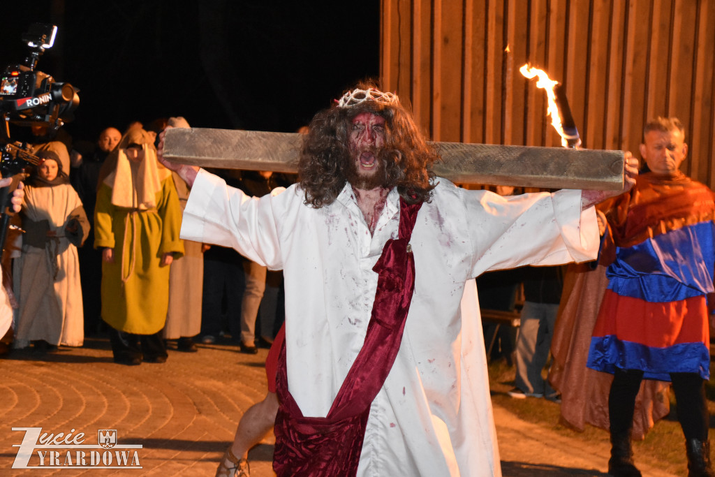 Przedstawiono żywe obraz z męki Pańskiej