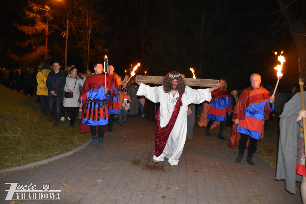 Przedstawiono żywe obraz z męki Pańskiej