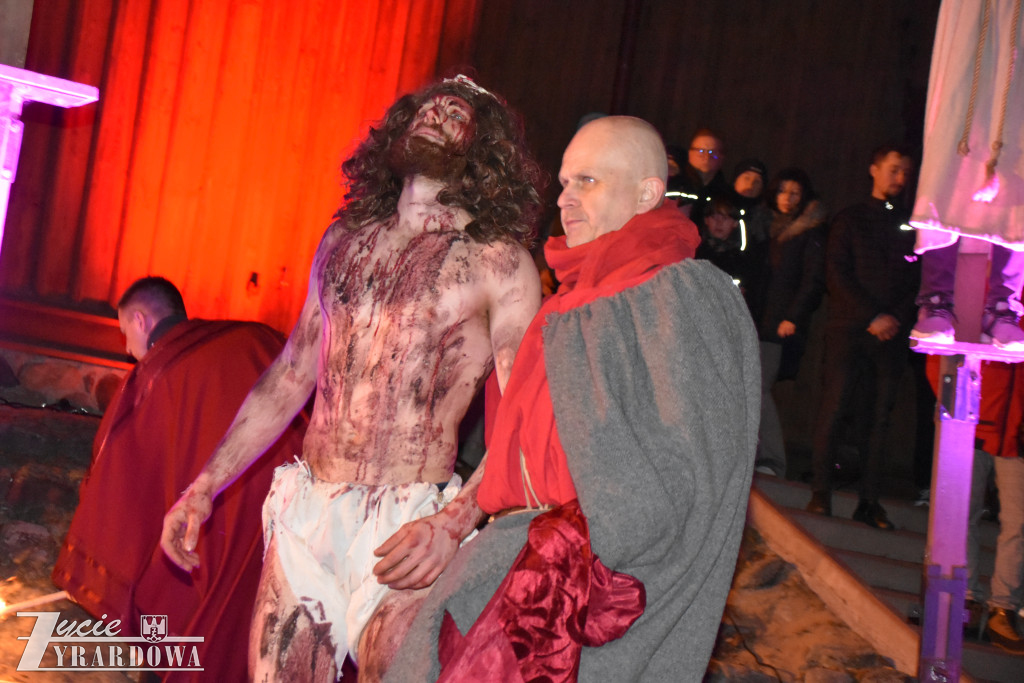 Przedstawiono żywe obraz z męki Pańskiej