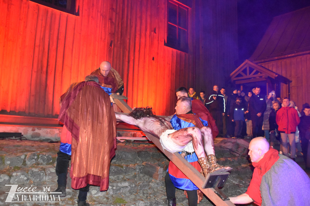 Przedstawiono żywe obraz z męki Pańskiej