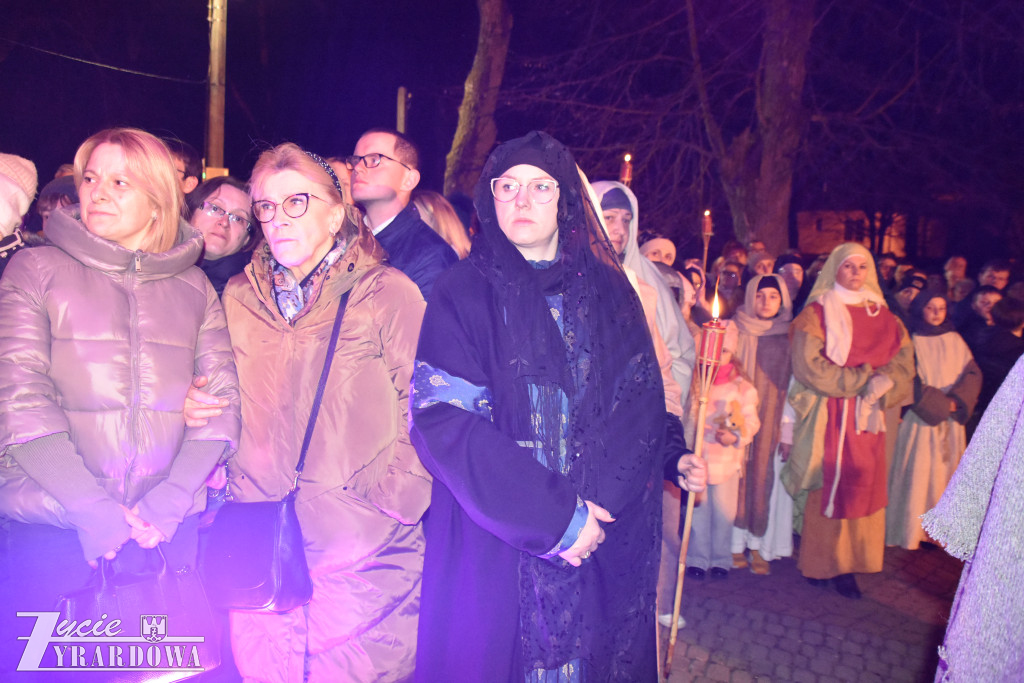 Przedstawiono żywe obraz z męki Pańskiej