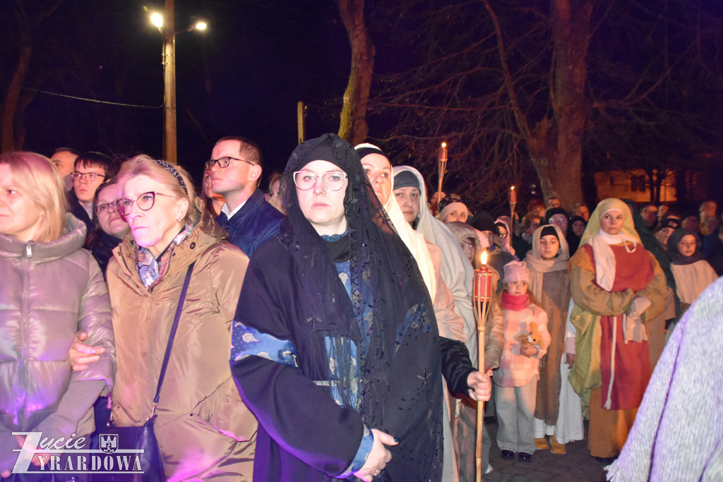 Przedstawiono żywe obraz z męki Pańskiej