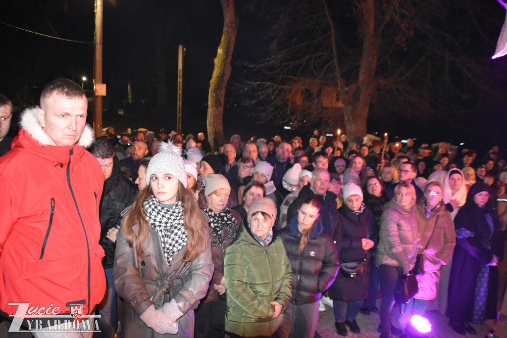 Przedstawiono żywe obraz z męki Pańskiej