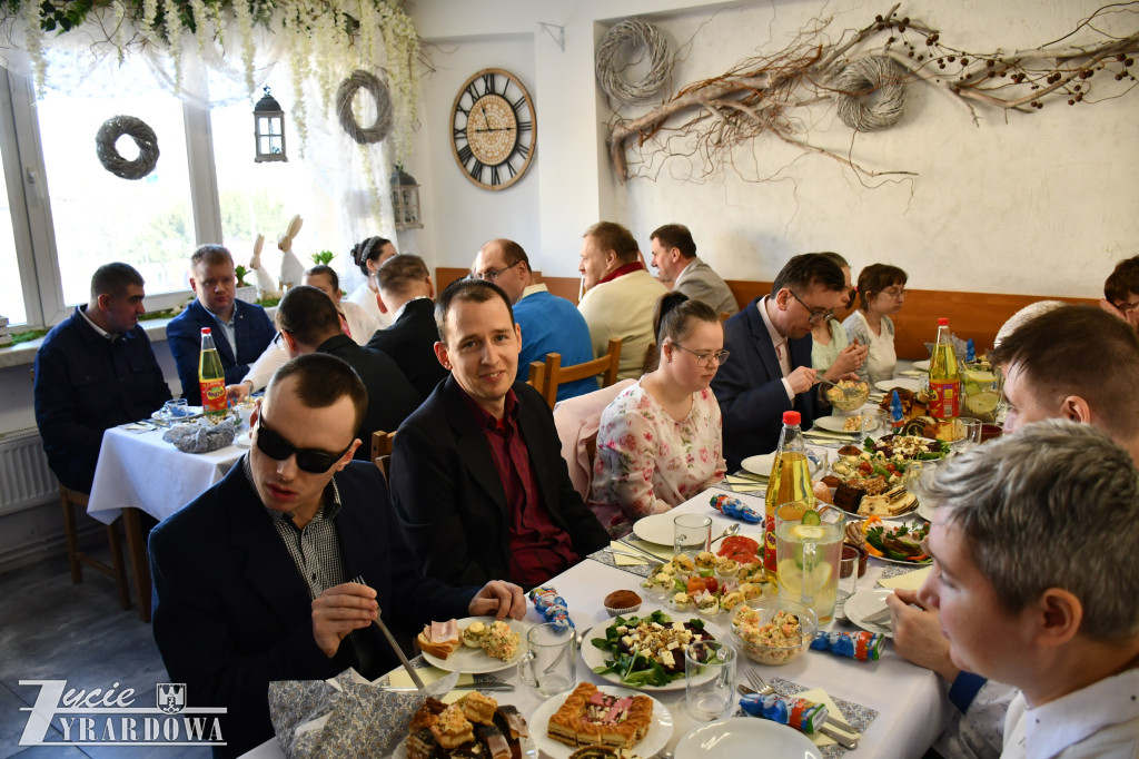 Wielkanocne śniadanie w WTZ