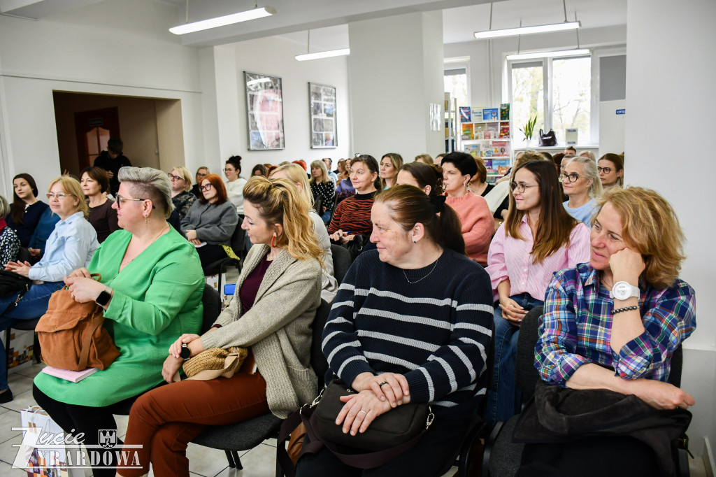 W Bibliotece Pedagogicznej o spektrum autyzmu